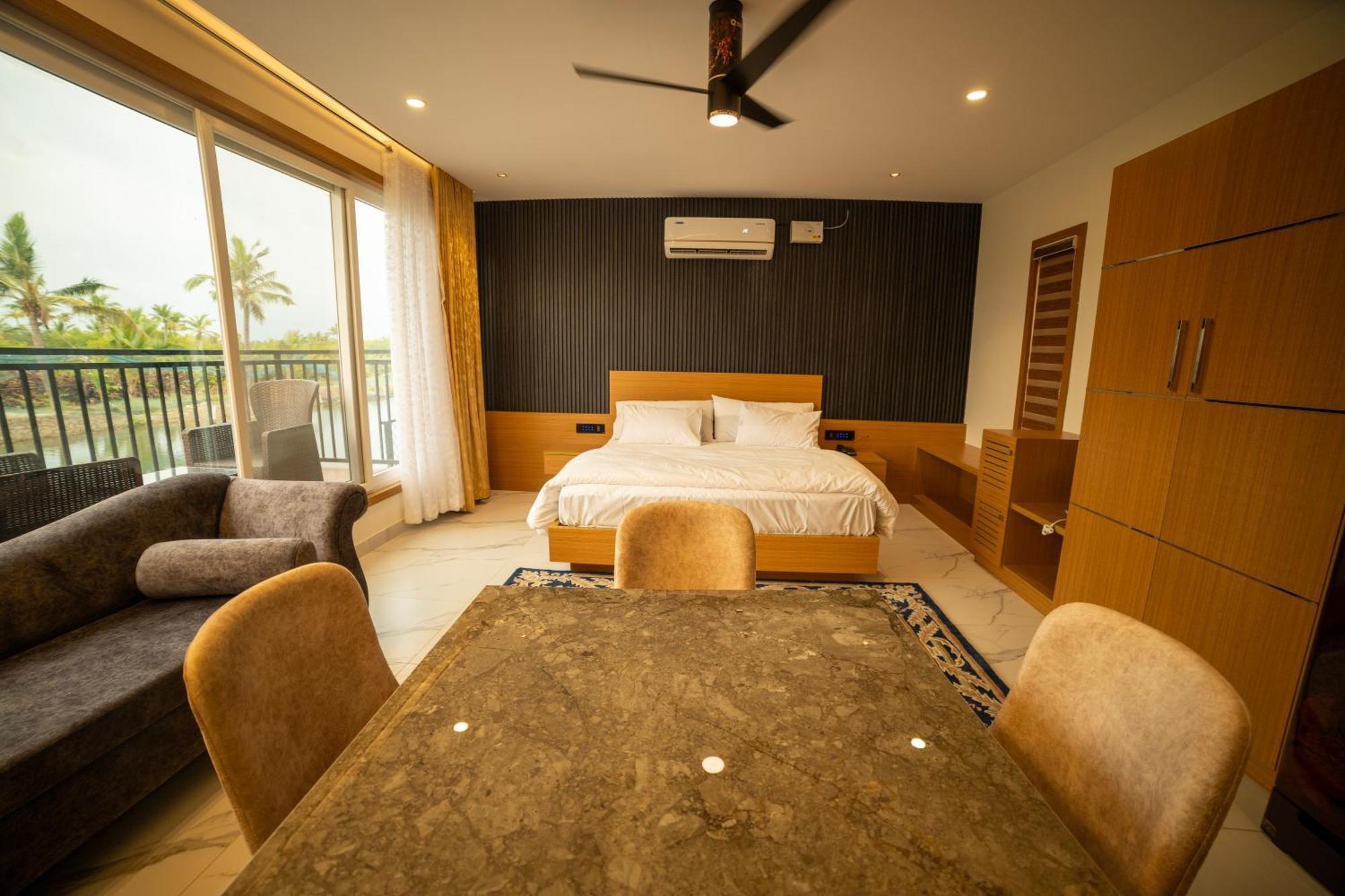 S Cross Munroe Island Resort Mundrothuruth Εξωτερικό φωτογραφία