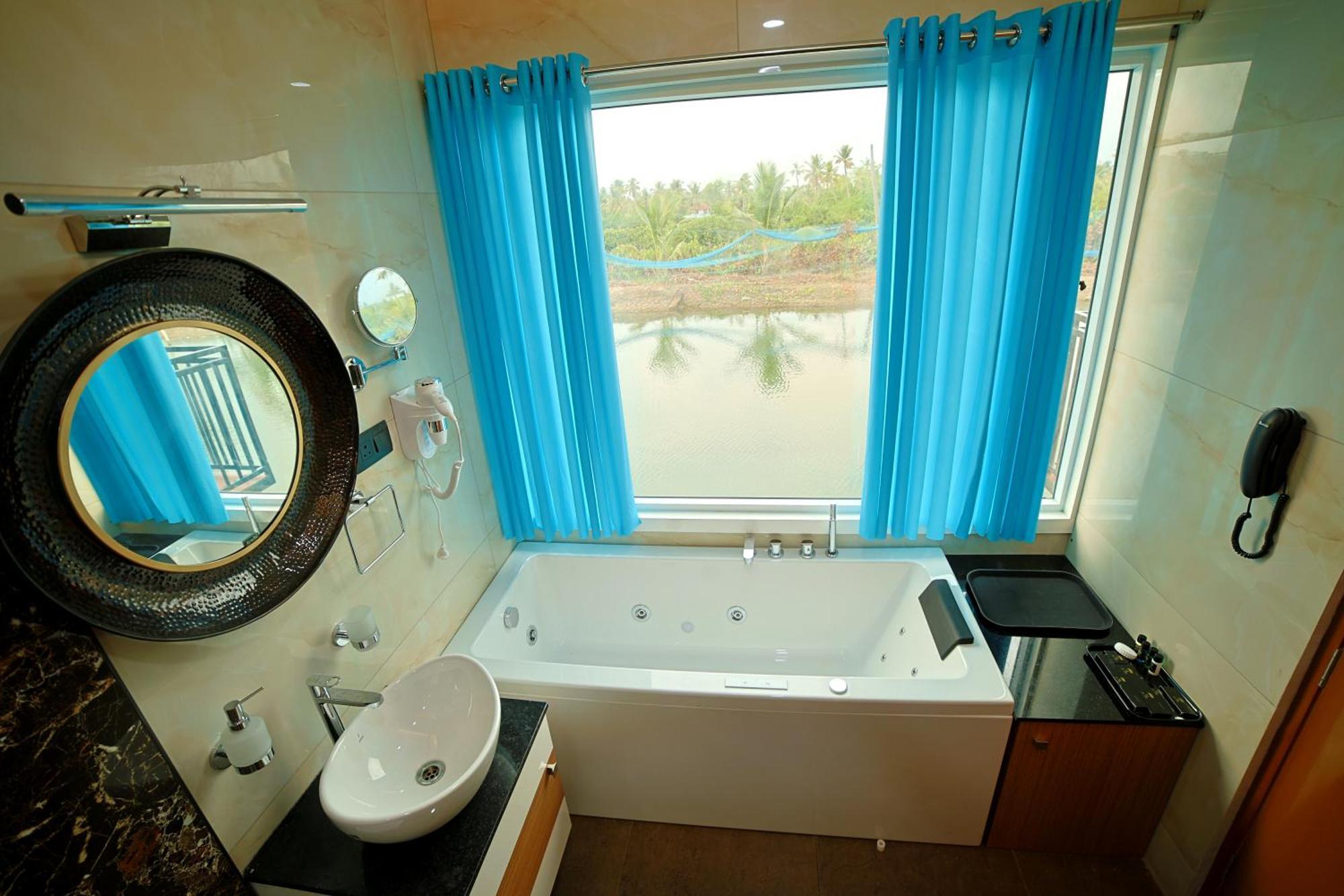 S Cross Munroe Island Resort Mundrothuruth Εξωτερικό φωτογραφία